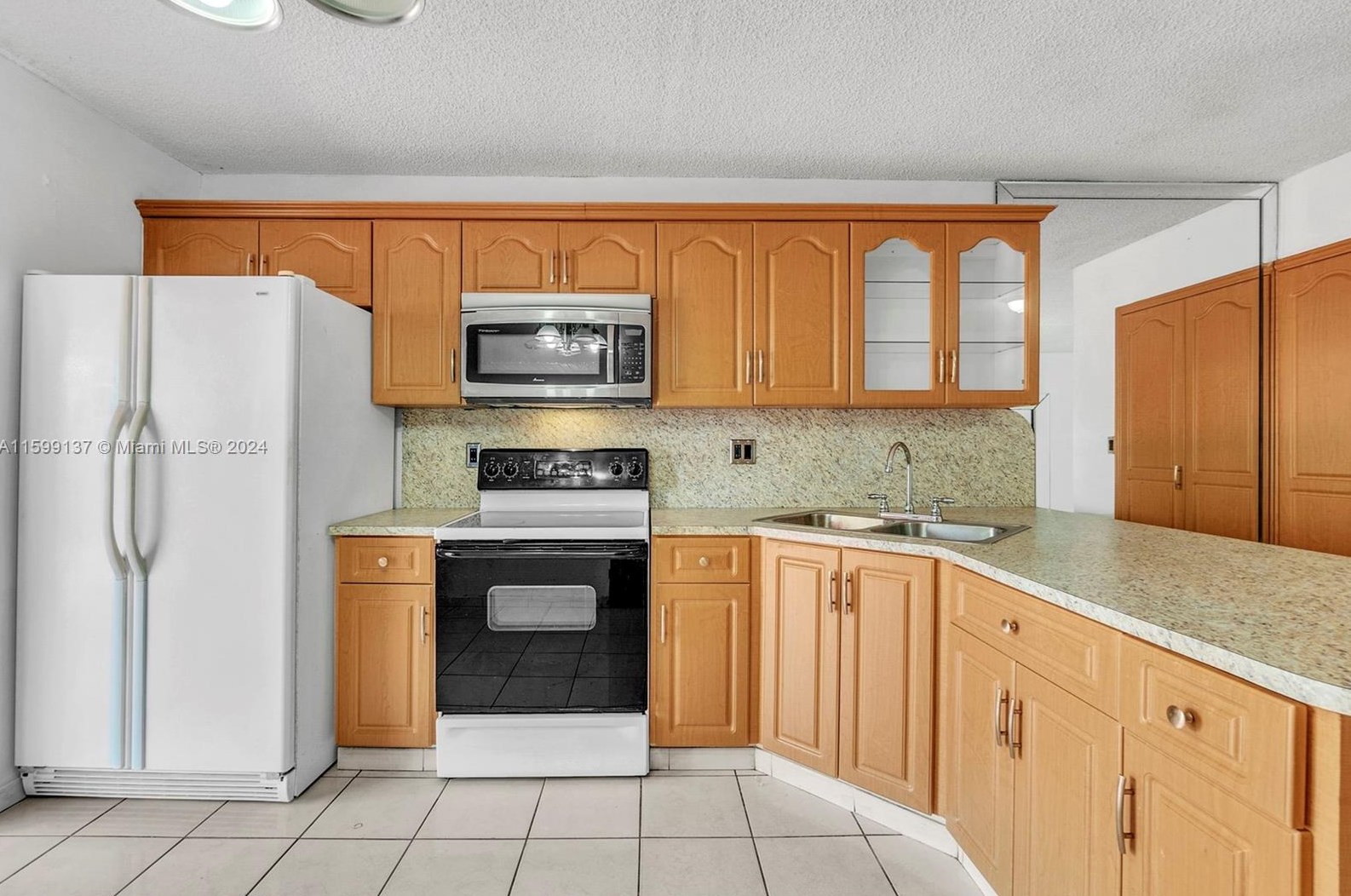 7618 W 34th Ln #1-101, Hialeah, FL 33018