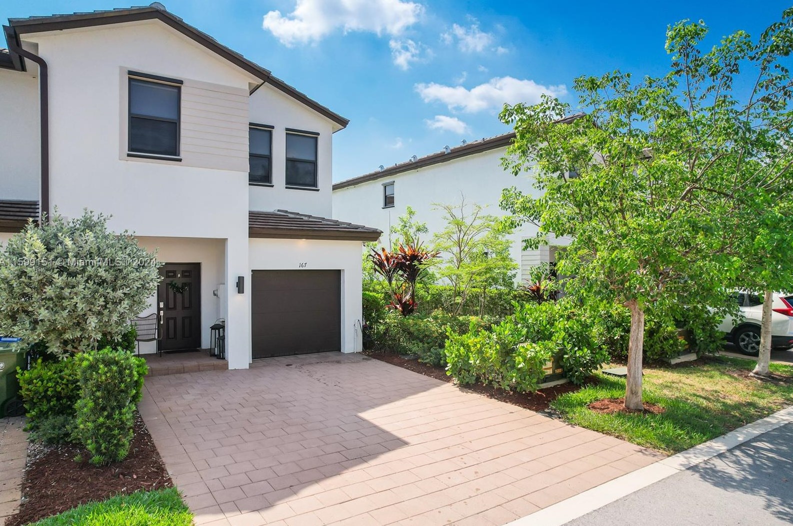 167 185th Way, Hollywood, FL 33029-5432
