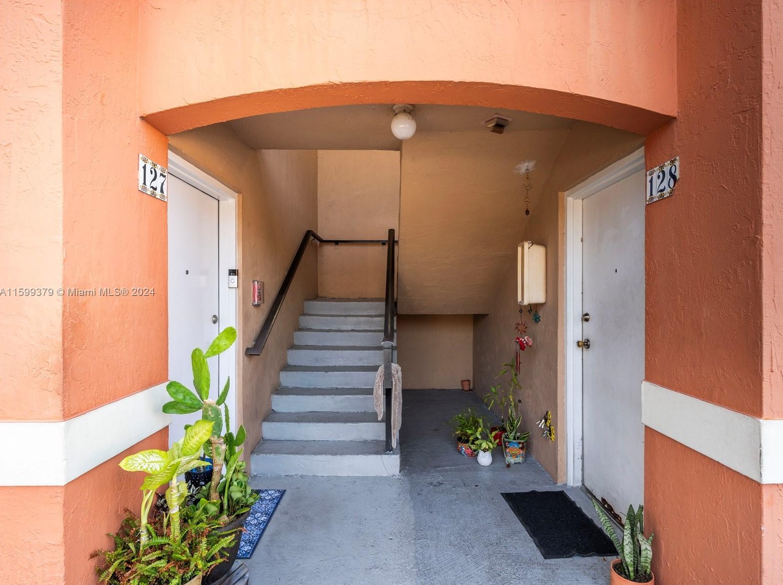 7267 W 24th Ave #228, Hialeah, FL 33016