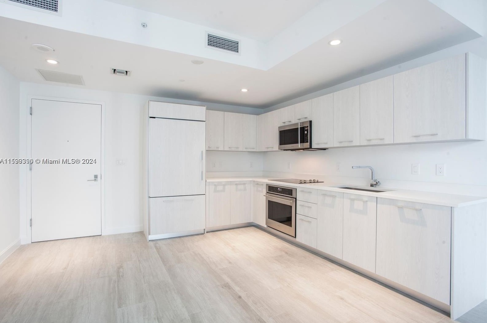 55 Sw 9th St #1907, Miami, FL 33130