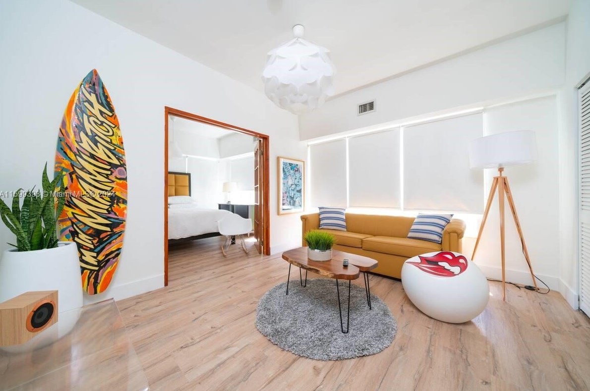 227 1st St #7, Miami, FL 33139
