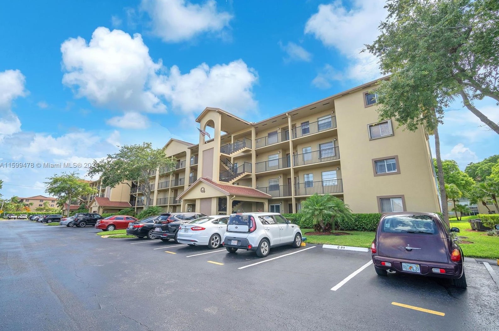 1400 Sw 124th Terrace #305q, Hollywood, FL 33027