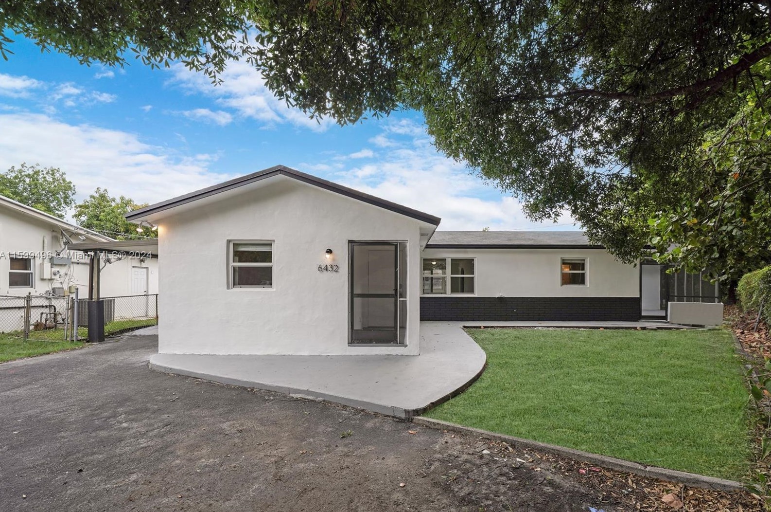 6432 Dewey St, Hollywood, FL 33023-1704