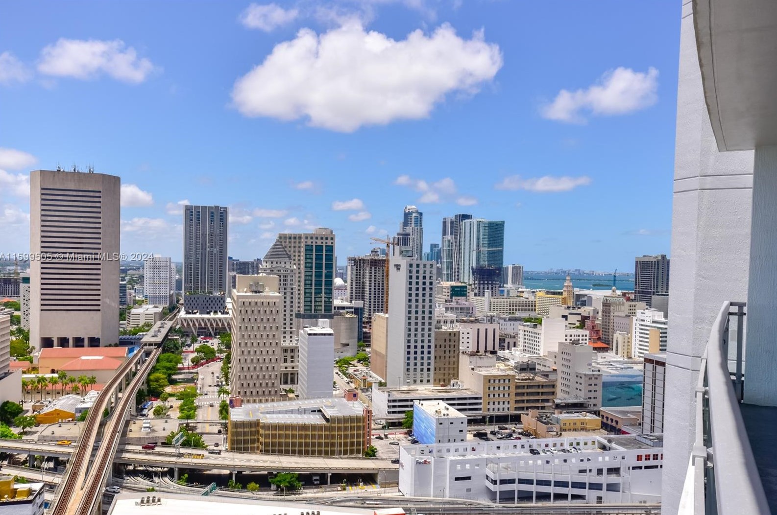 90 Sw 3rd St #3008, Miami, FL 33130