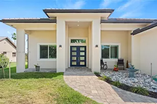 1311 Riverbend Dr, Labelle, FL 33935 - Photo 4