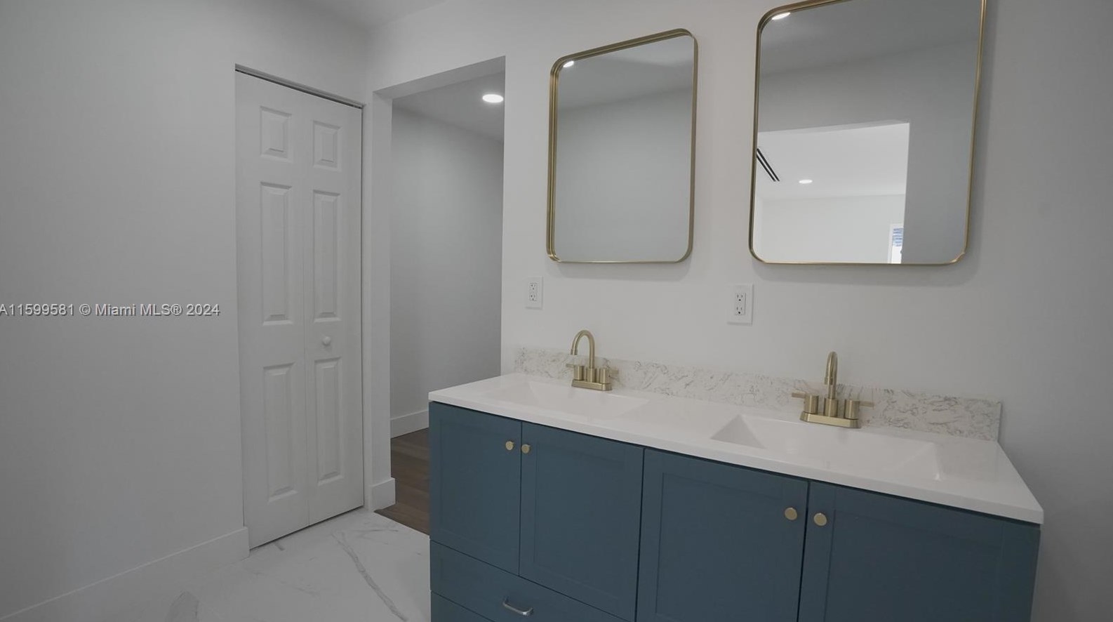 7302 140 Ct, Miami FL 33186-5725 exterior