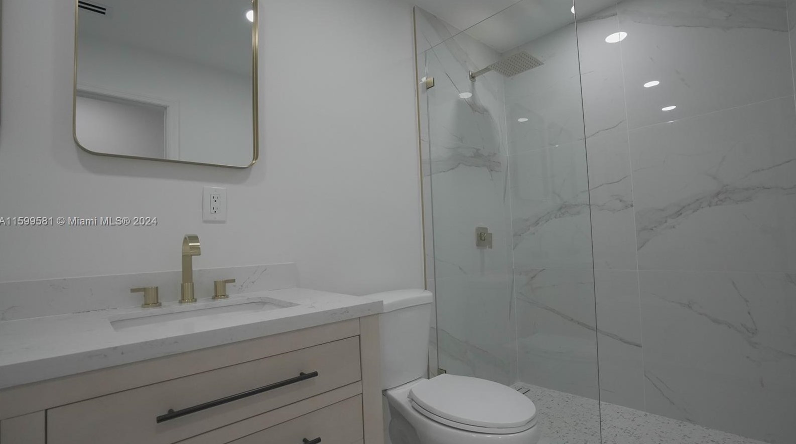 7302 140 Ct, Miami FL 33186-5725 exterior