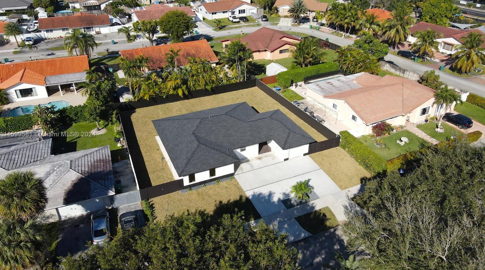 7302 140th Ct, Miami, FL 33183-3154