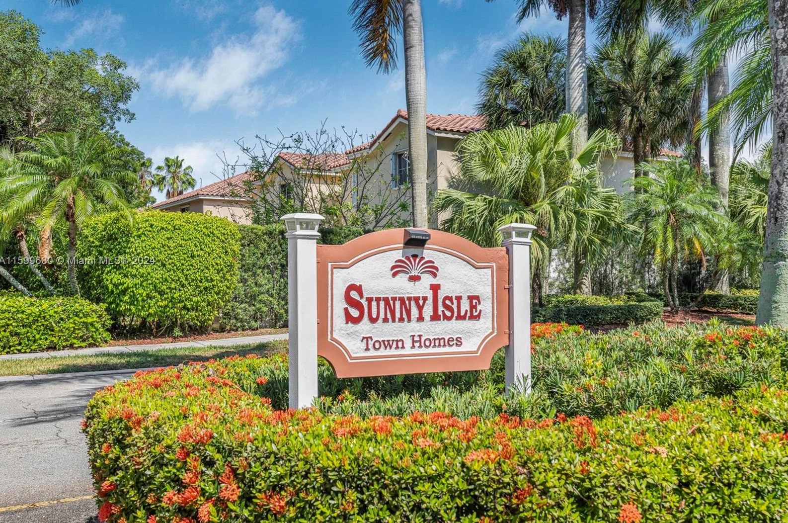 16956 33rd Ct, Hollywood FL  33027-4532 exterior