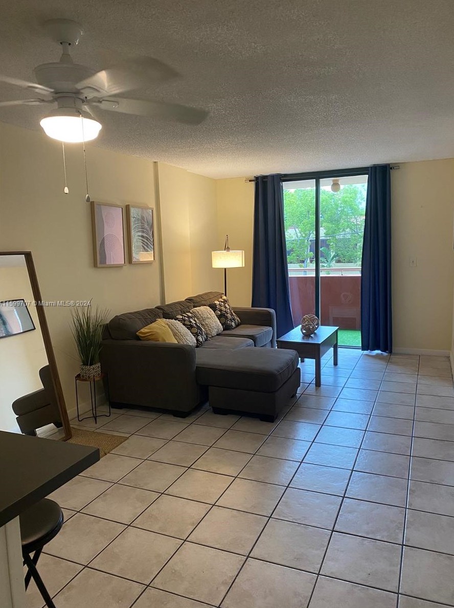 501 Sw 1st St #202, Miami, FL 33130