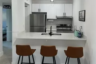 190 NW 69th St, Miami, FL 33150 - Photo 4