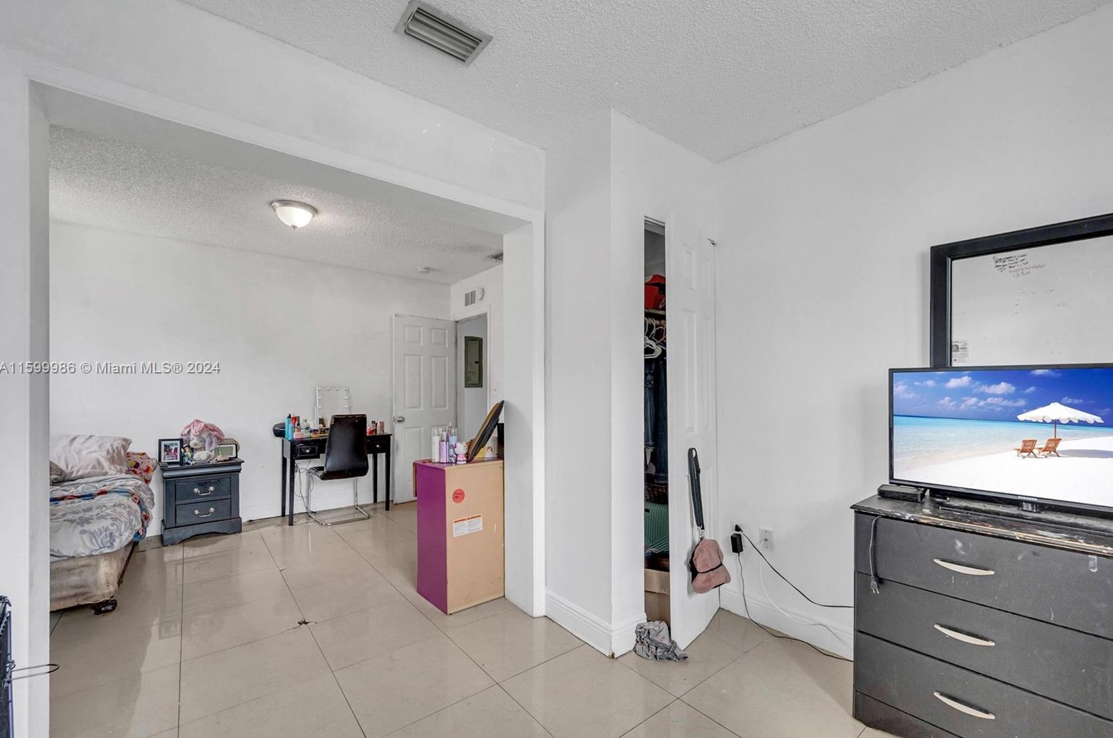 7330 Miramar Pkwy, Hollywood FL 33023-5851 exterior