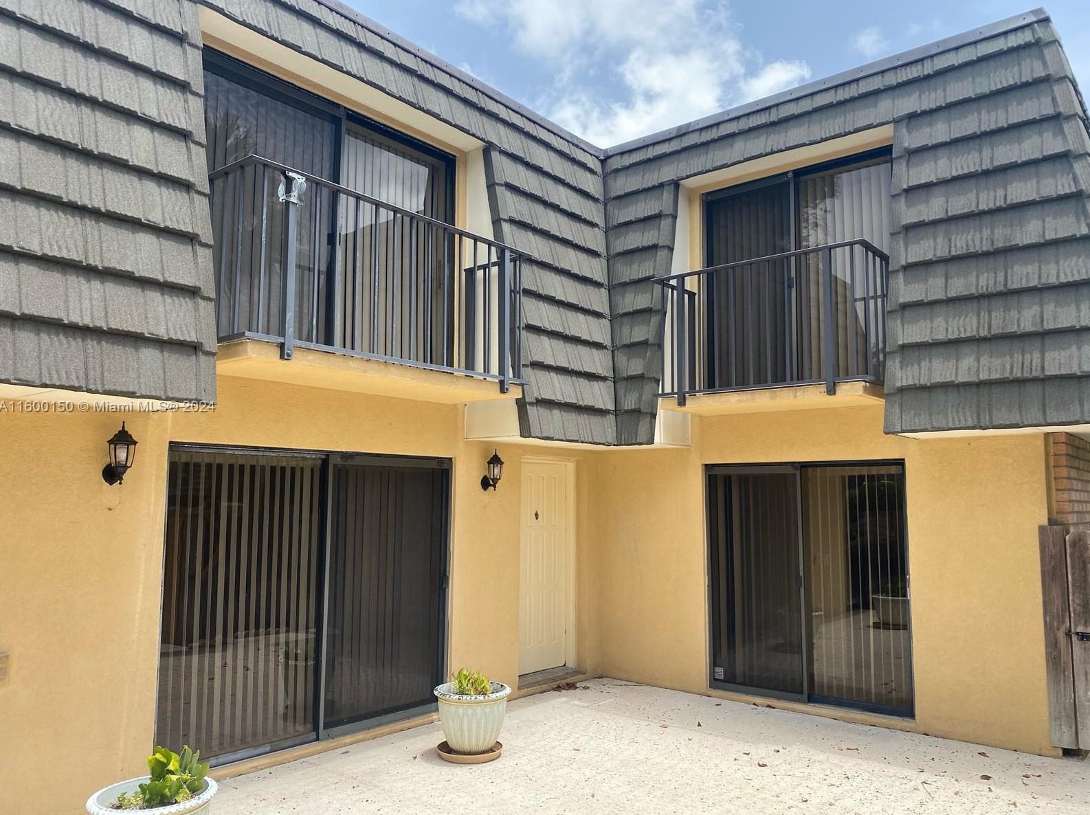1709 17th Way, West Palm Beach, FL 33407-6622