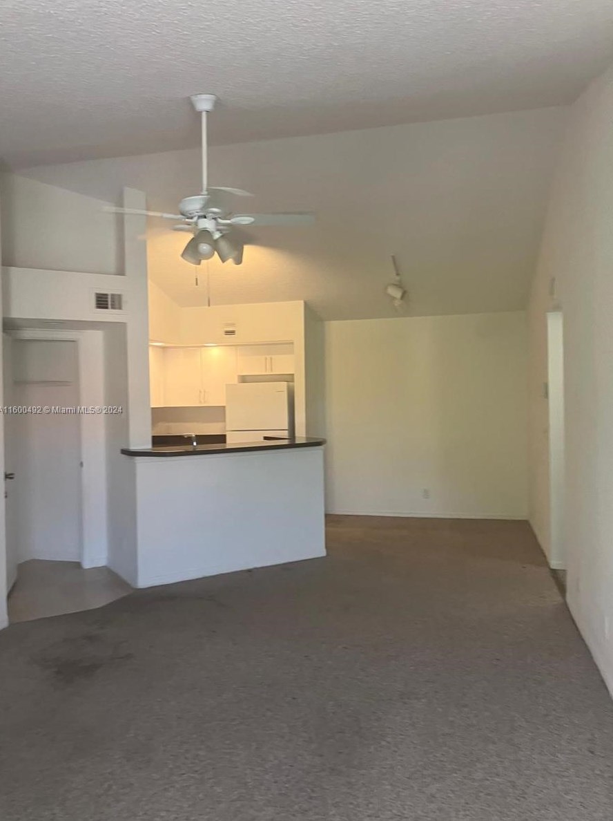 3430 N Pinewalk Dr N #636, Pompano Beach, FL 33063