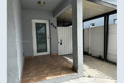 869 W 37th St, Hialeah, FL 33012 - Photo 1