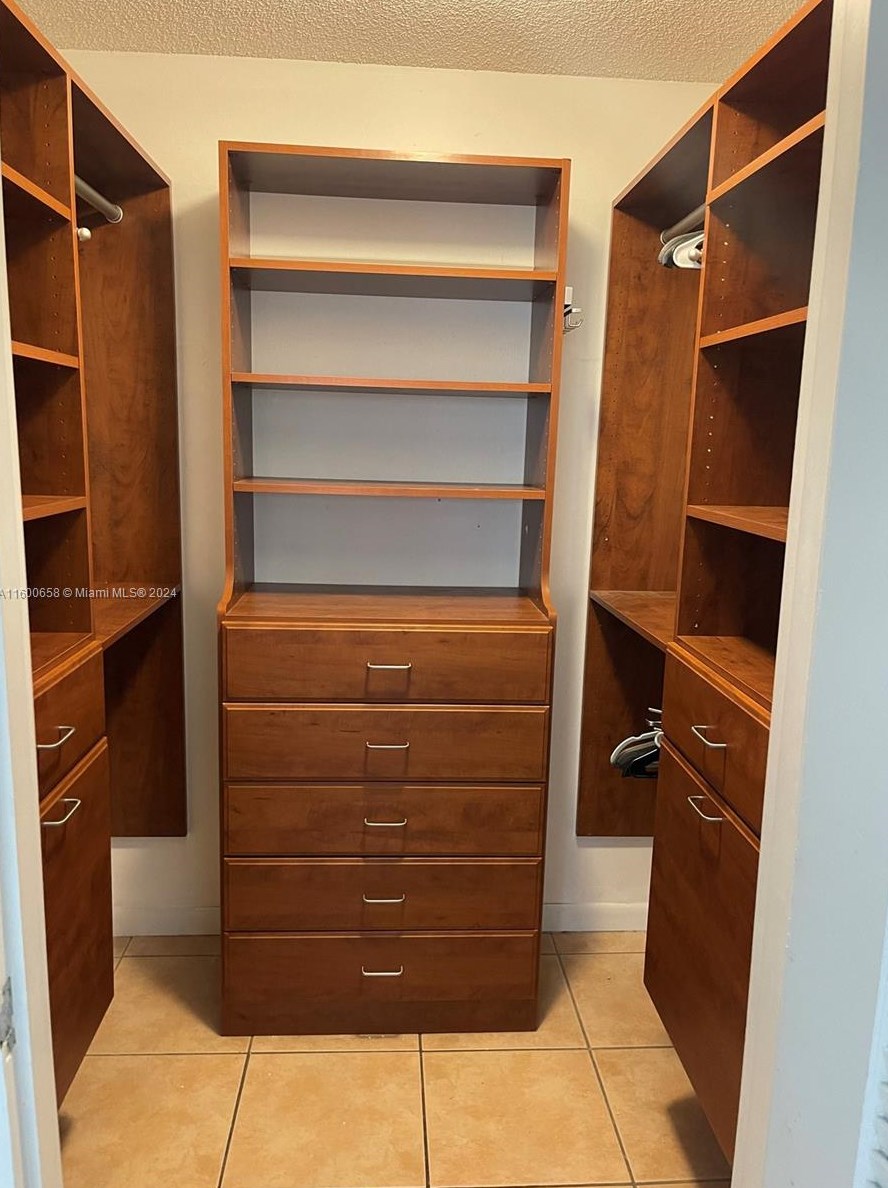 4110 79th Ave, Miami FL 33166-6539 exterior