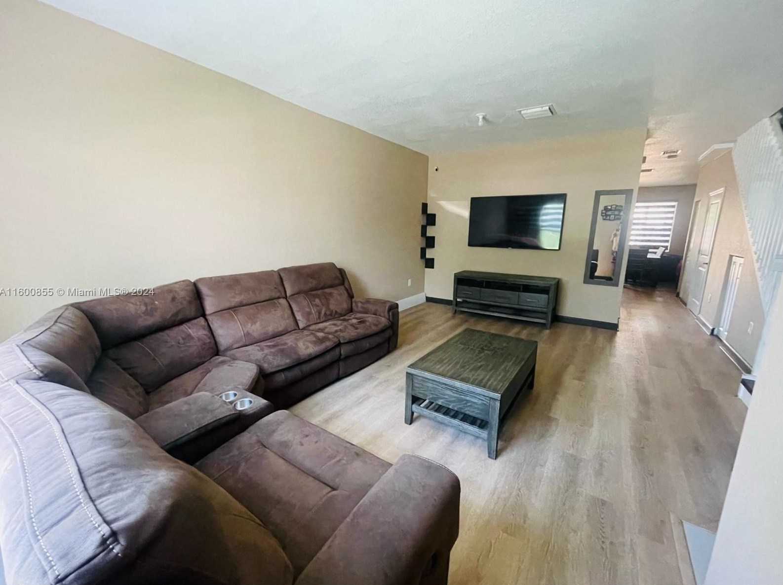 1514 26th Ter, Homestead, FL 33035-7038