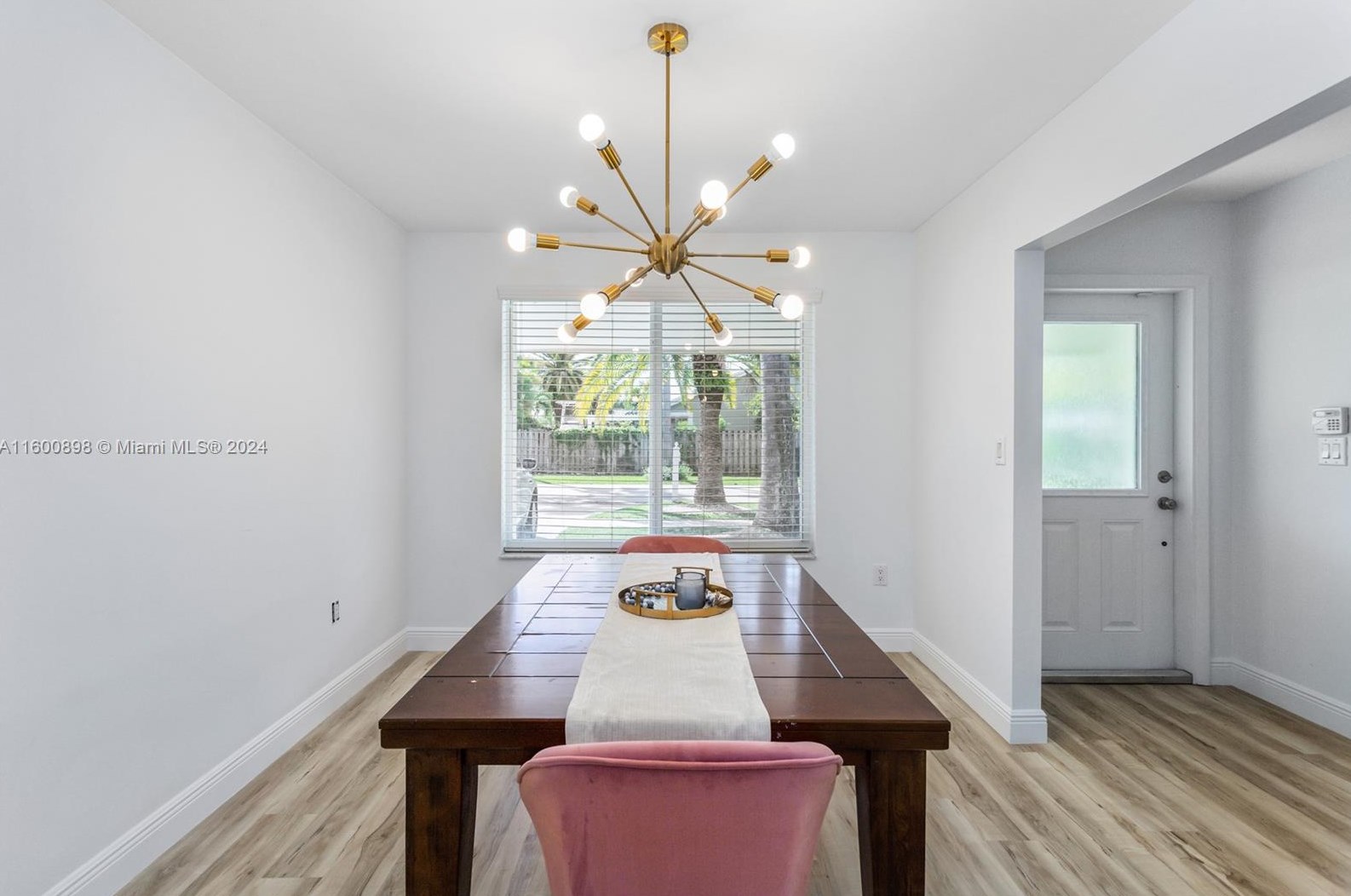 9391 212 Ter, Miami FL 33189-3728 exterior