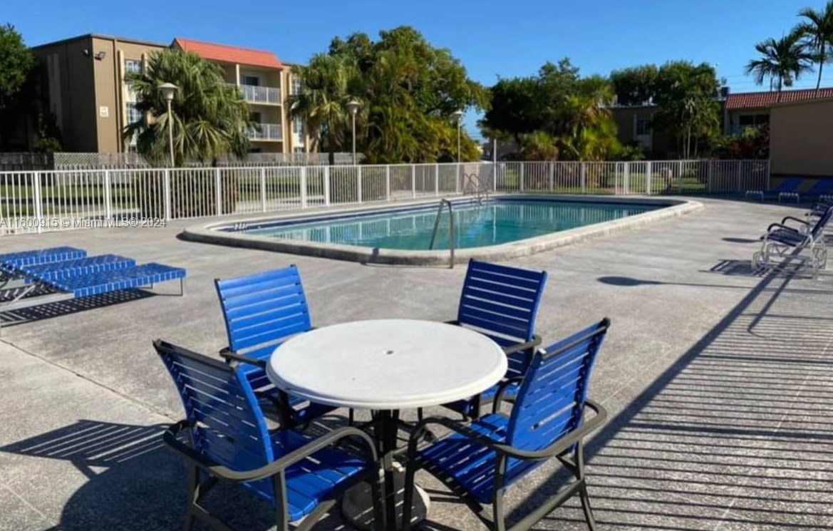 4920 Nw 79th Ave #206, Miami, FL 33166