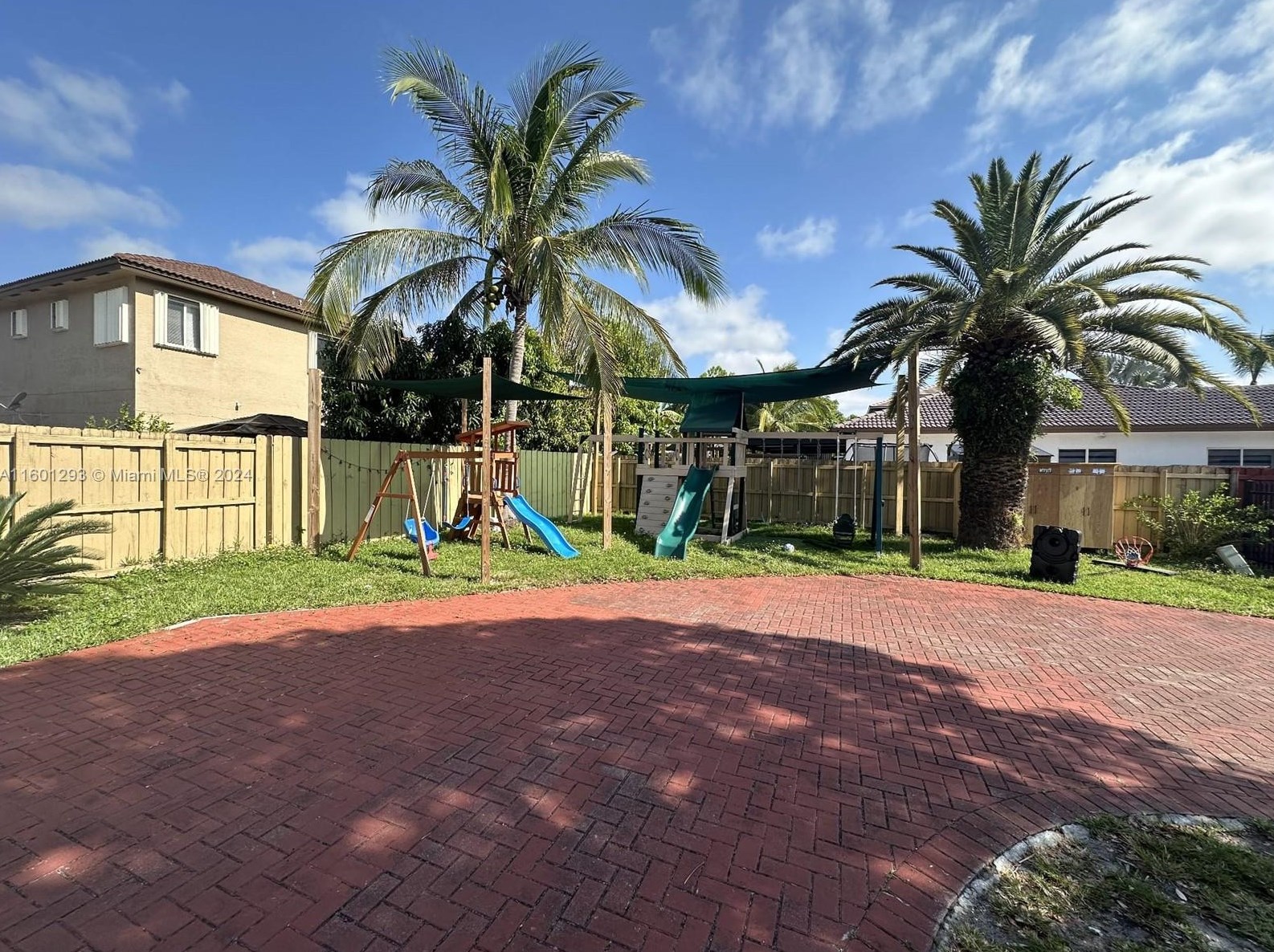 15872 146th Ter, Miami, FL 33196-6732