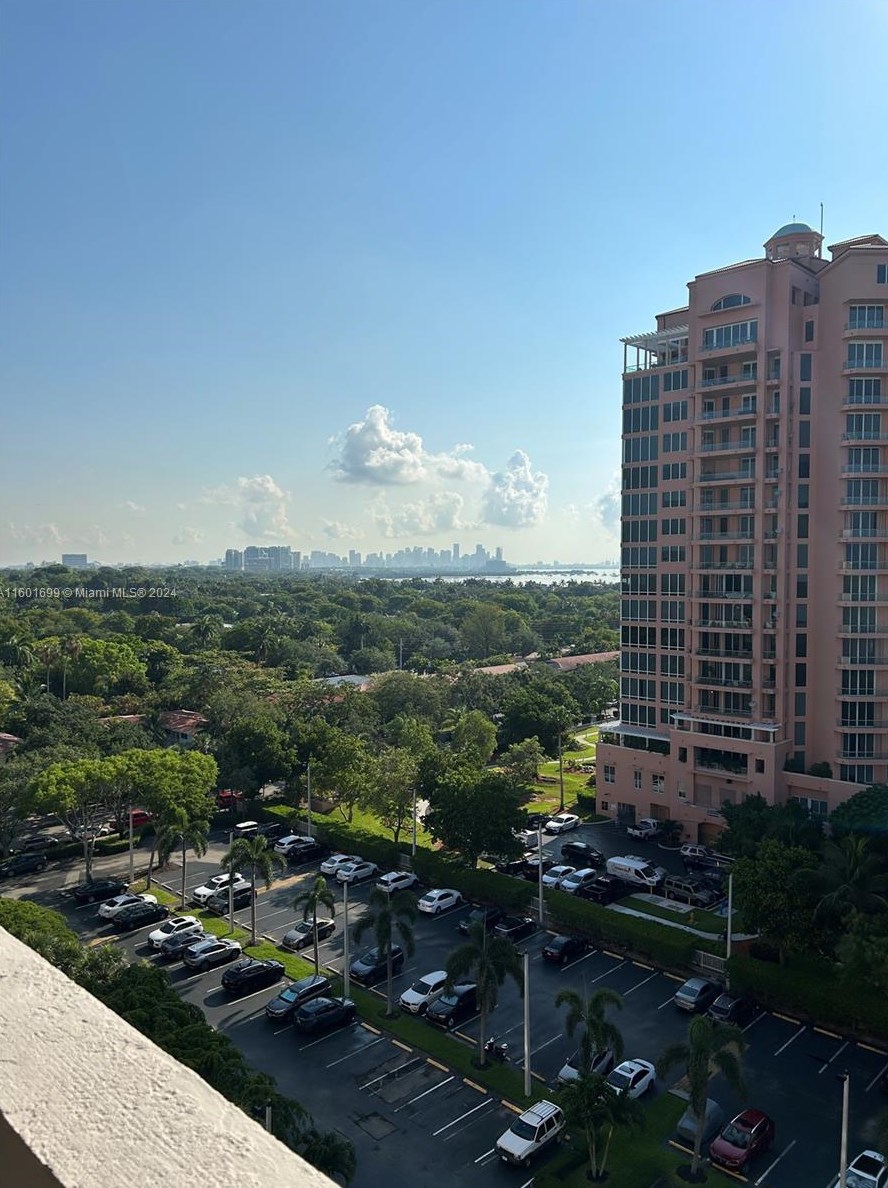 90 Edgewater Dr #1118, Miami, FL 33133