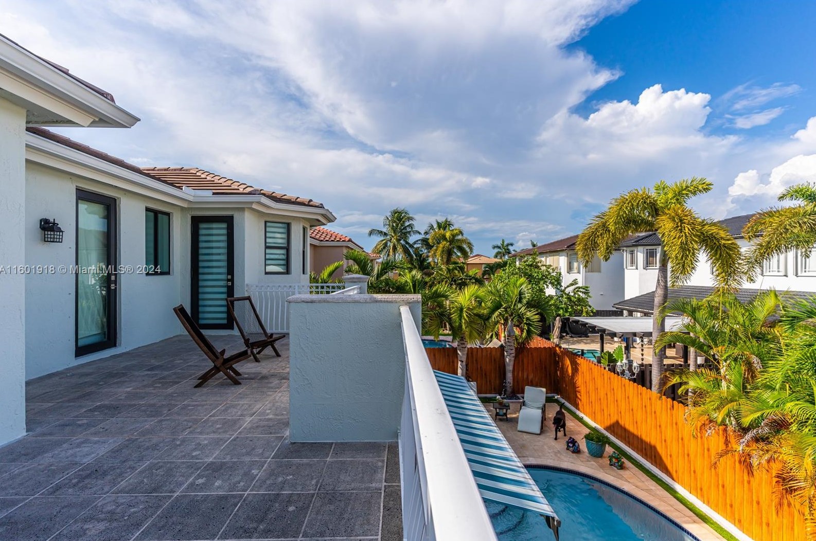 6441 163 Ct, Miami FL 33193-5644 exterior