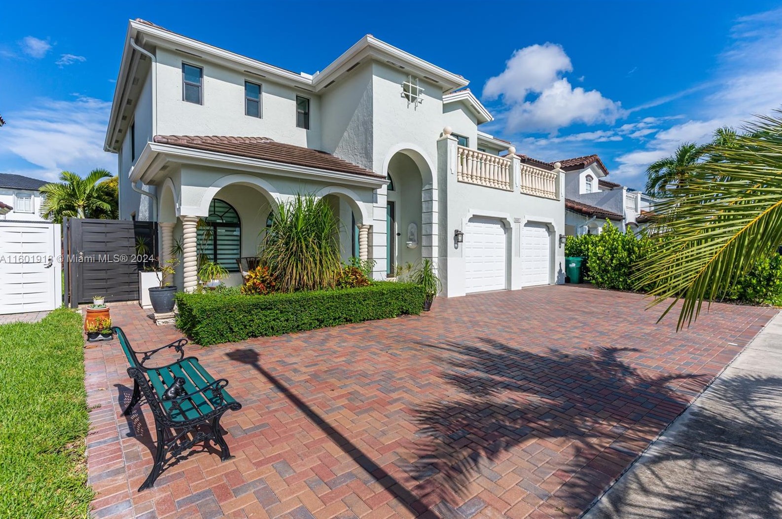 6441 163 Ct, Miami FL 33193-5644 exterior