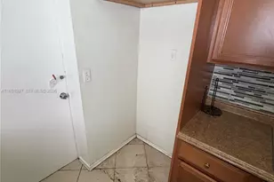 1739 SW 28th Terrace, Fort Lauderdale, FL 33312 - Photo 8