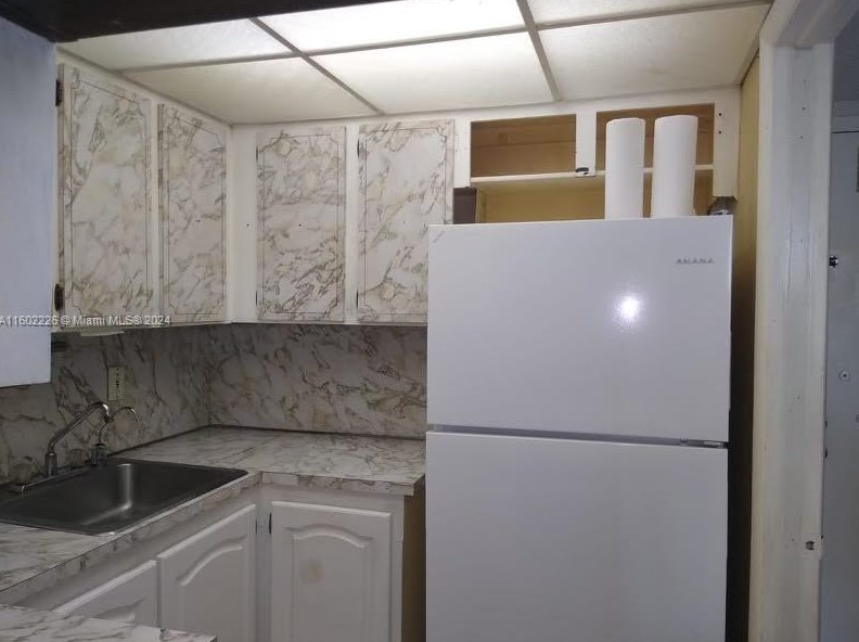 5050 7th St, Miami FL  33126-3441 exterior