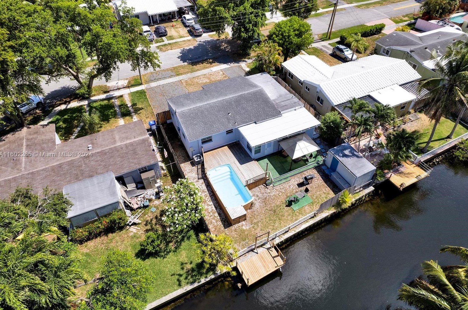 3039 Grant St, Hollywood FL 33024-5839 exterior