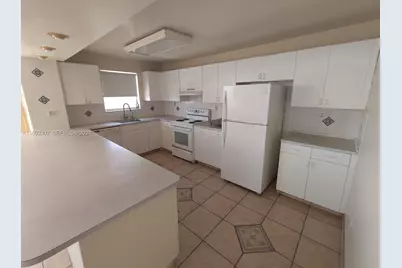 2780 NE 183rd St #1402, Aventura, FL 33160 - Photo 28