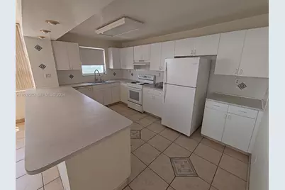 2780 NE 183rd St #1402, Aventura, FL 33160 - Photo 20