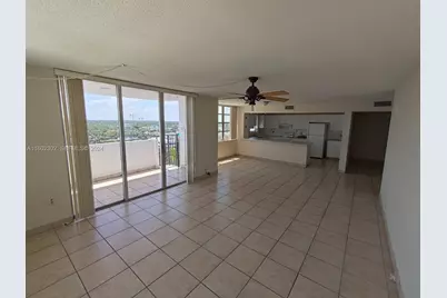 2780 NE 183rd St #1402, Aventura, FL 33160 - Photo 18