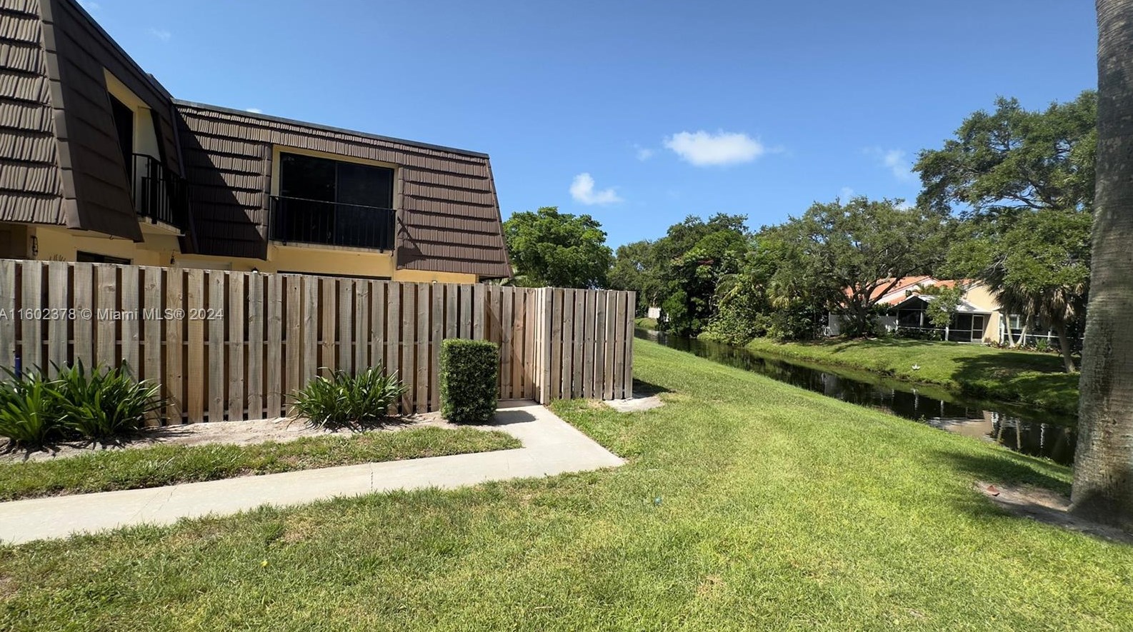 612 6th Ct #612, West Palm Beach, FL 33410