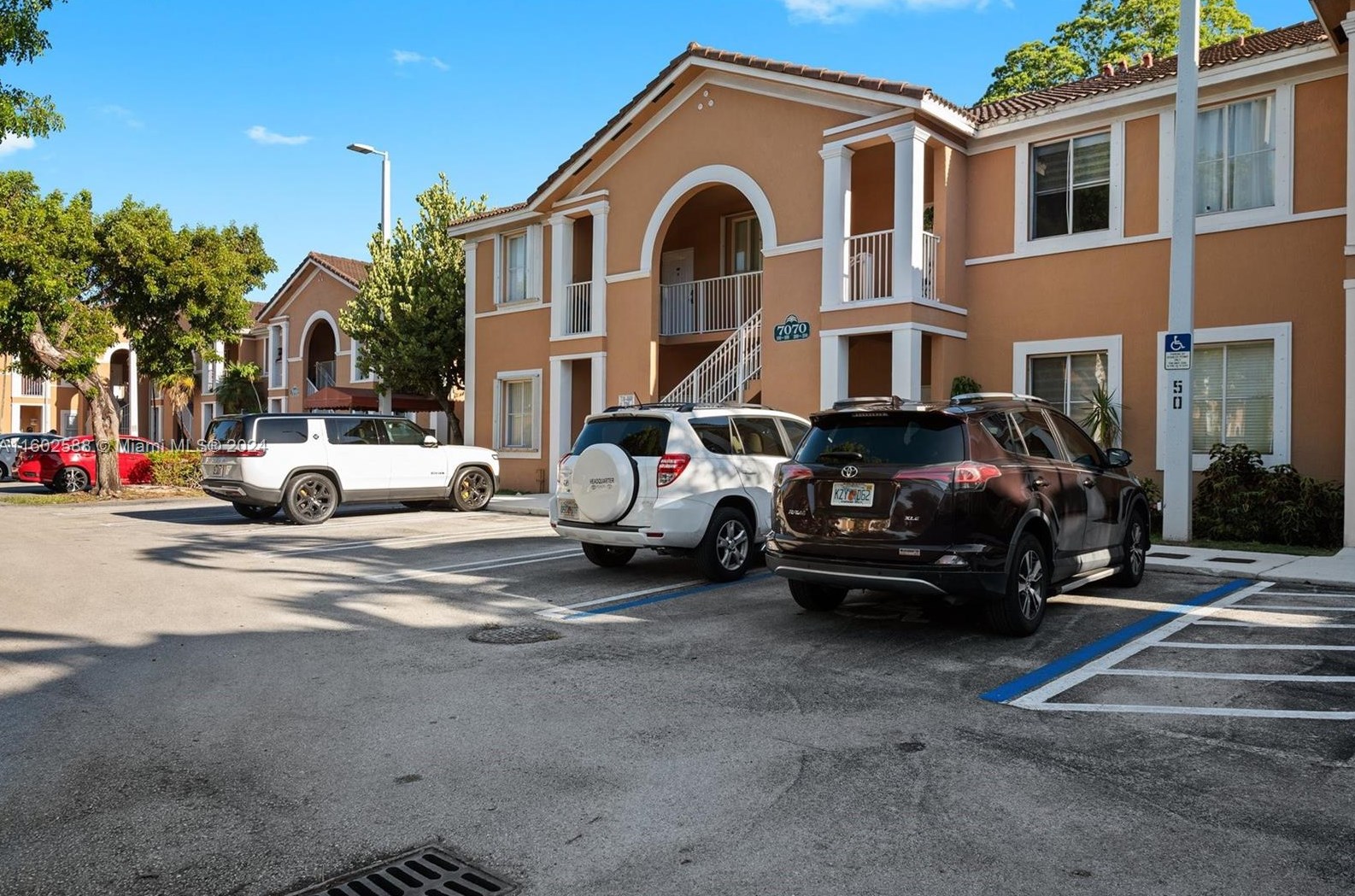 7070 Nw 177th St #201-10, Hialeah, FL 33015