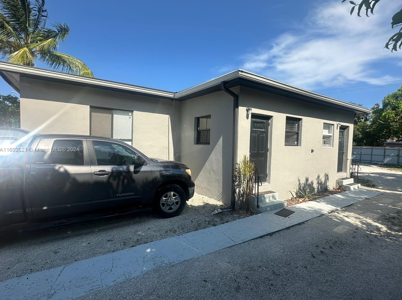 740 Nw 135th St, Miami, FL 33168