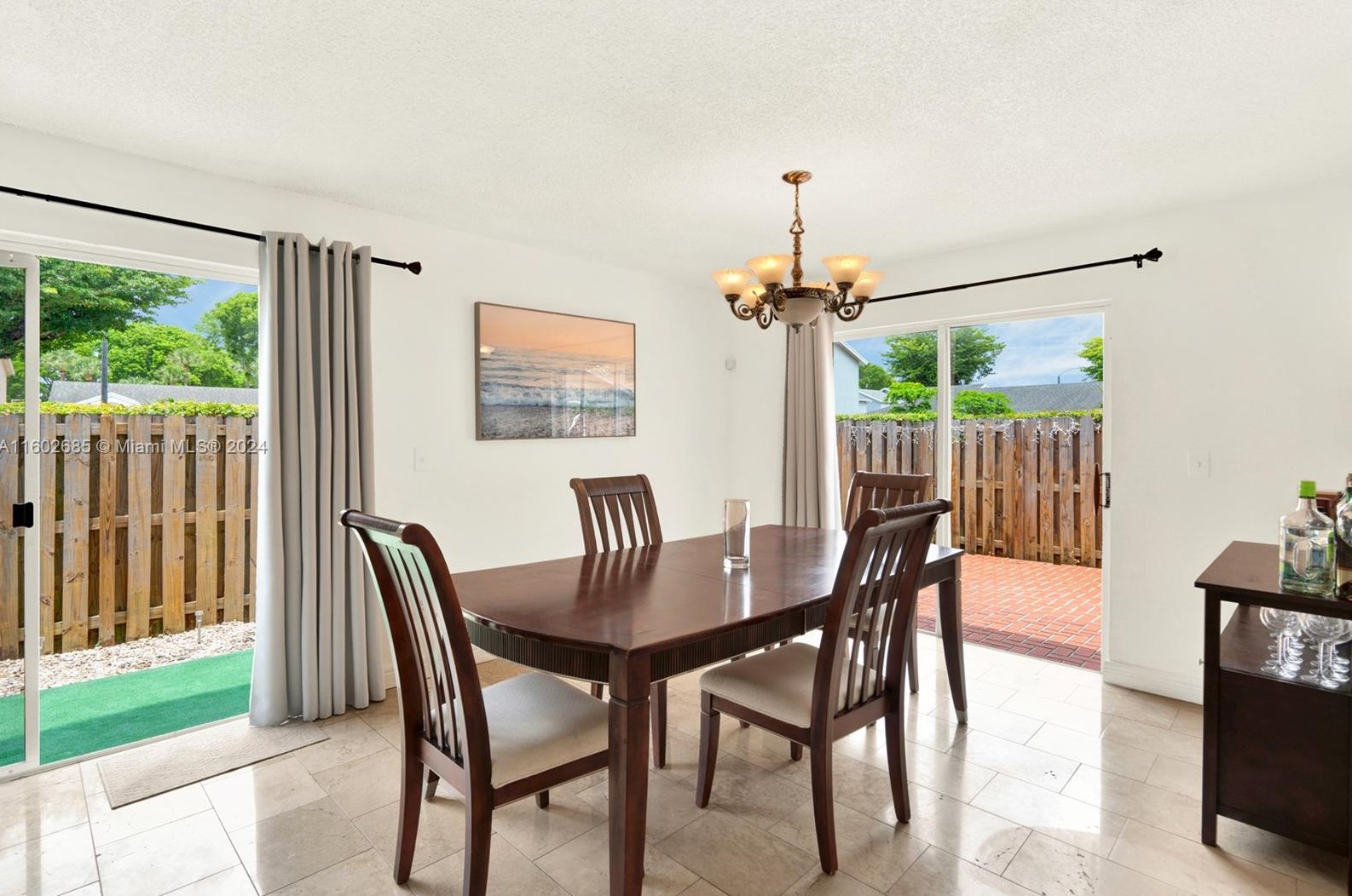 10000 51 Ln, Miami FL  33178-1943 exterior