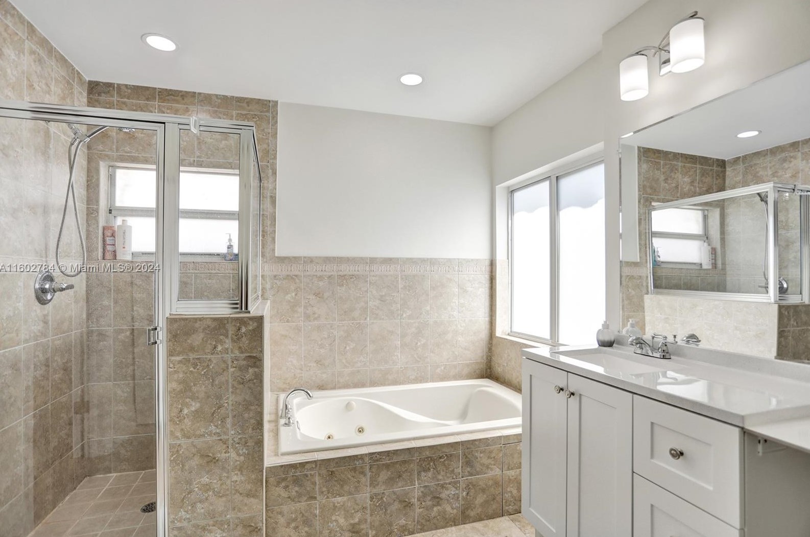 1305 30 Ct, Hollywood FL 33021-5000 exterior