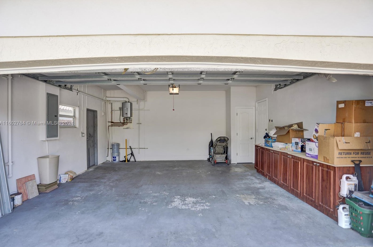 1305 30 Ct, Hollywood FL 33021-5000 exterior