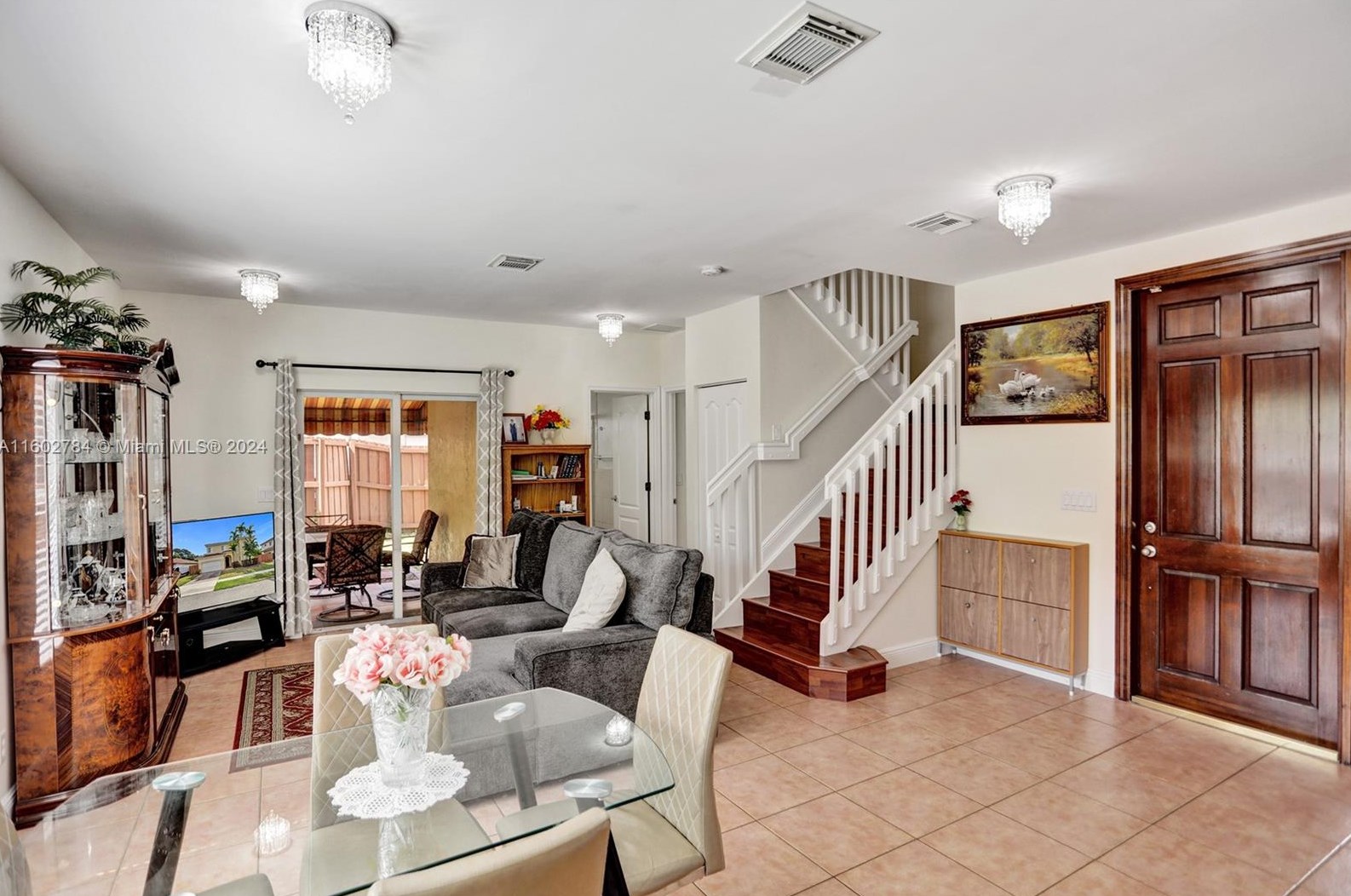 1305 30 Ct, Hollywood FL 33021-5000 exterior