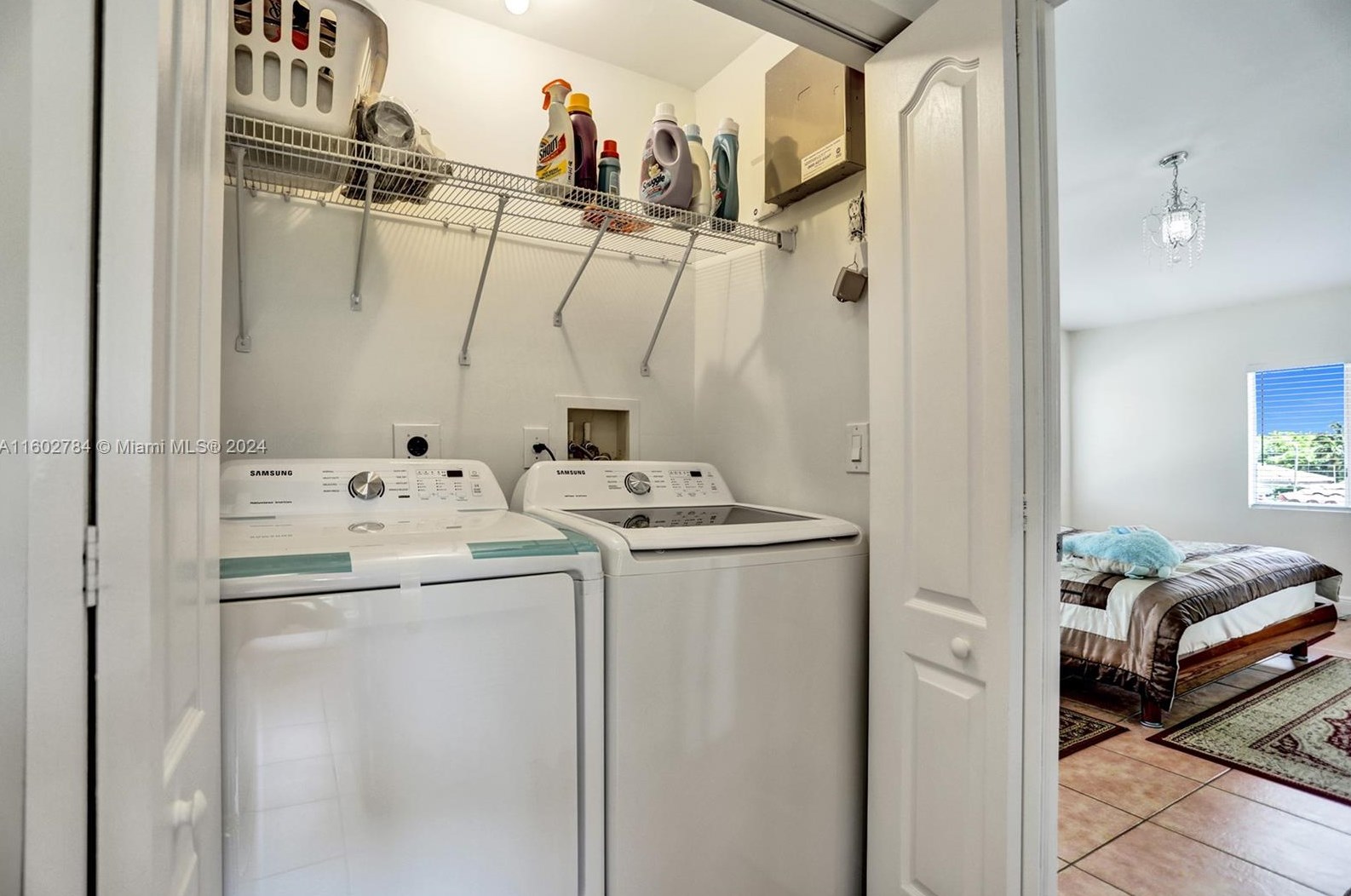 1305 30 Ct, Hollywood FL 33021-5000 exterior