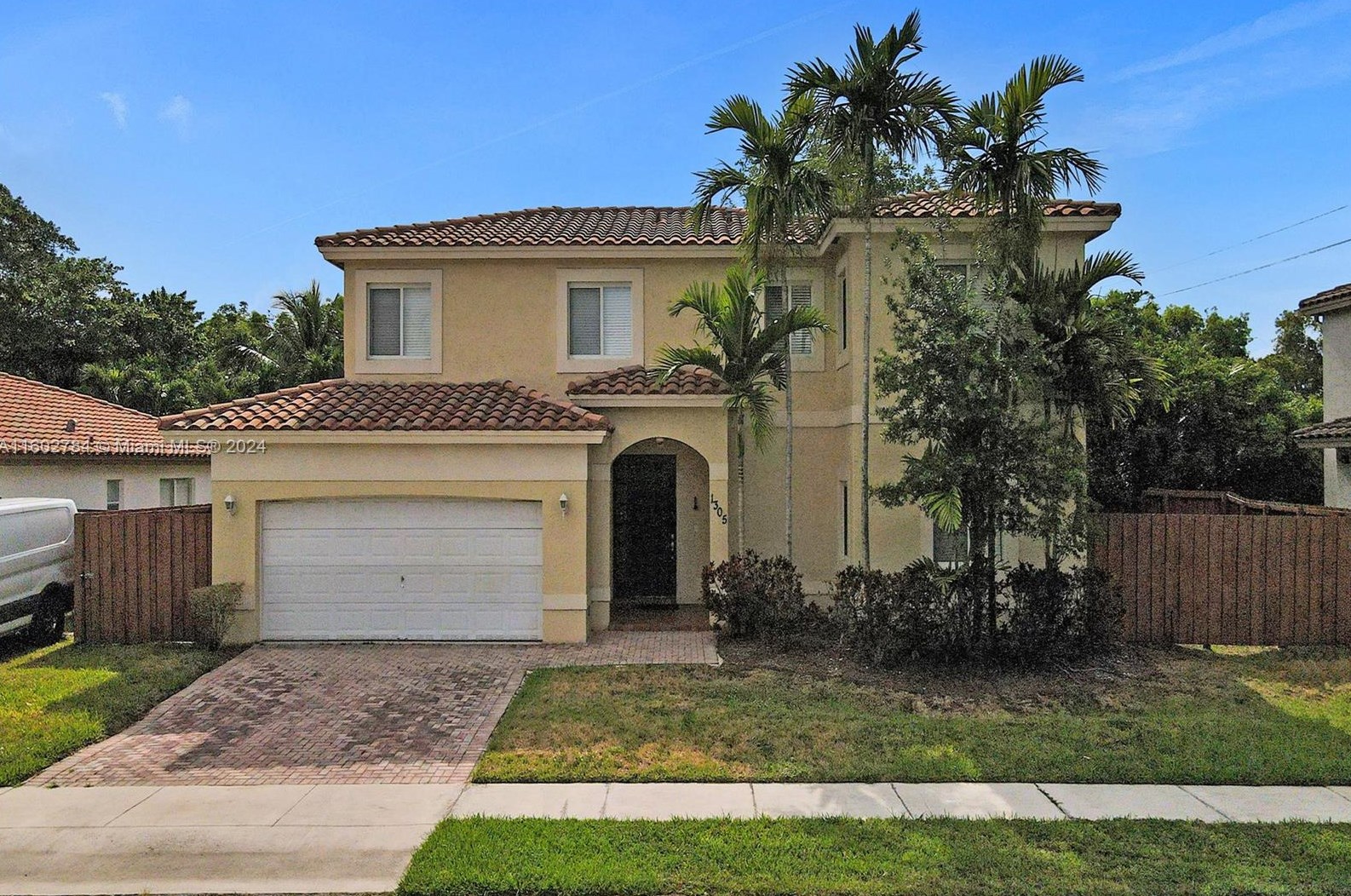 1305 30 Ct, Hollywood FL 33021-5000 exterior
