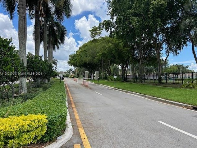 11360 20 St, Hollywood FL 33029-5237 exterior