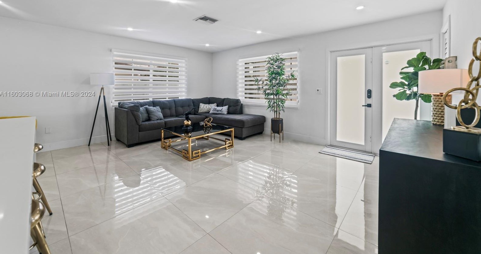 10202 33rd St, Miami FL  33165-3804 exterior