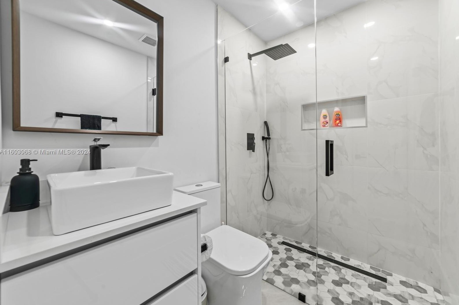 10202 33rd St, Miami FL  33165-3804 exterior