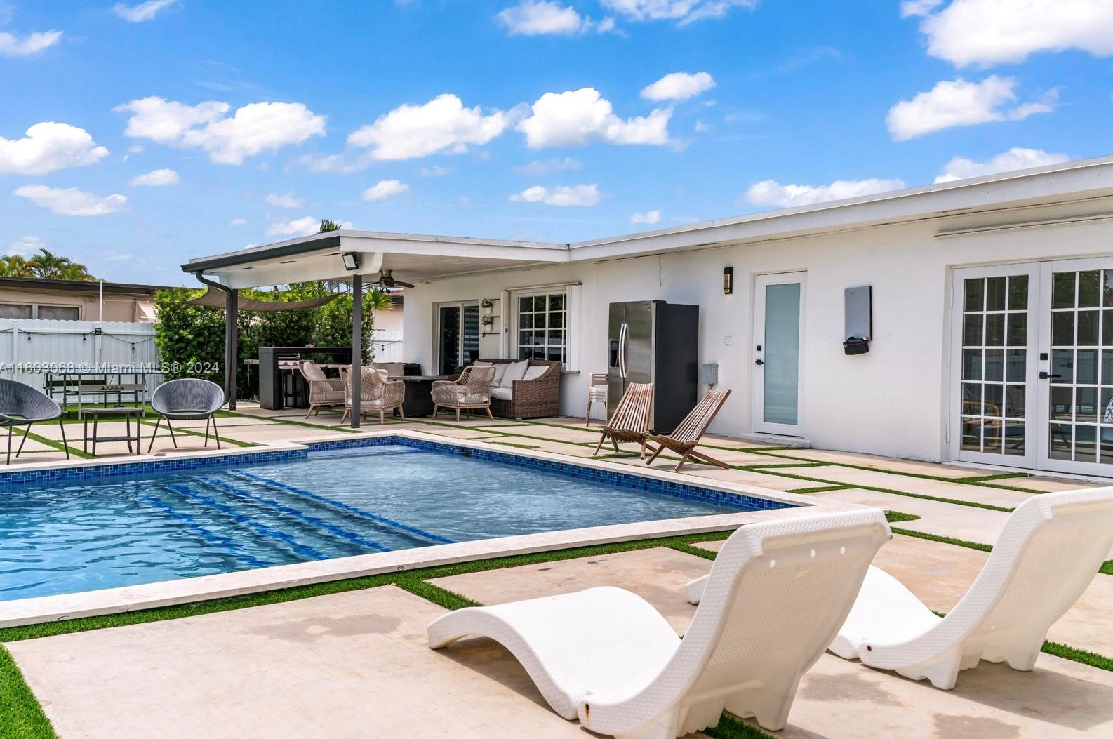 10202 33rd St, Miami FL  33165-3804 exterior