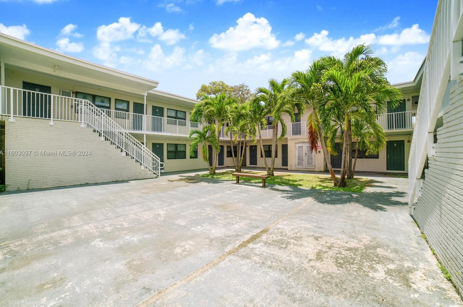 1505 Ne 135th St #10, Miami, FL 33161