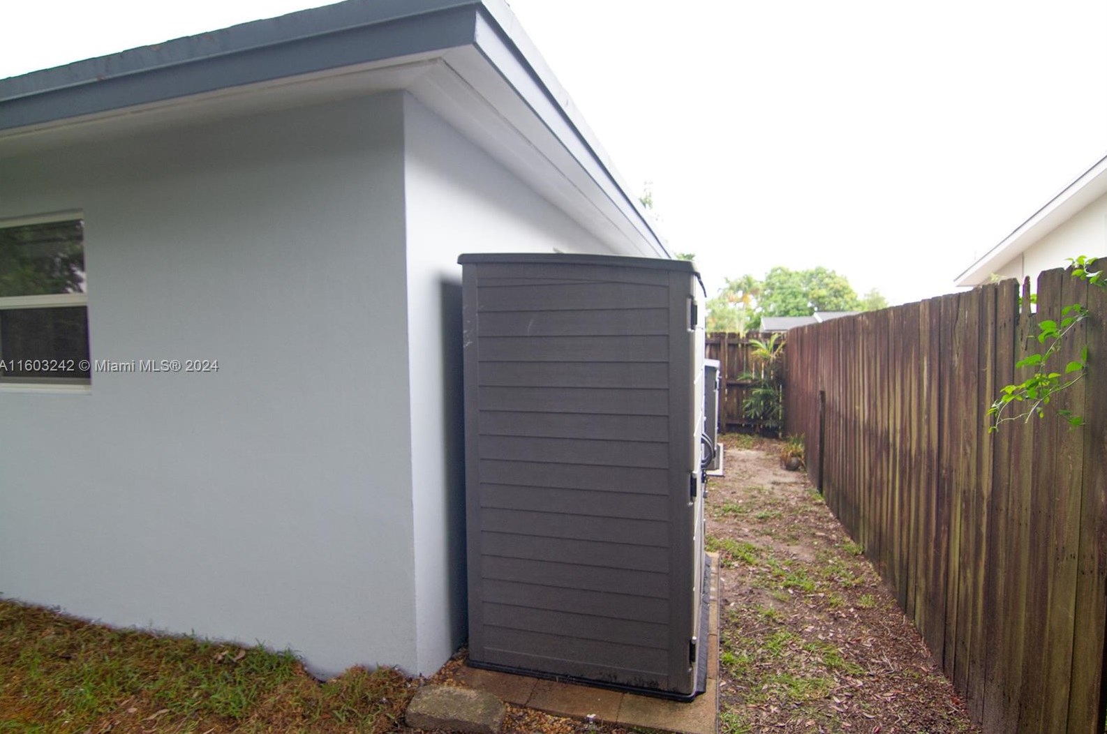 9820 83rd St, Miami FL  33173-4045 exterior