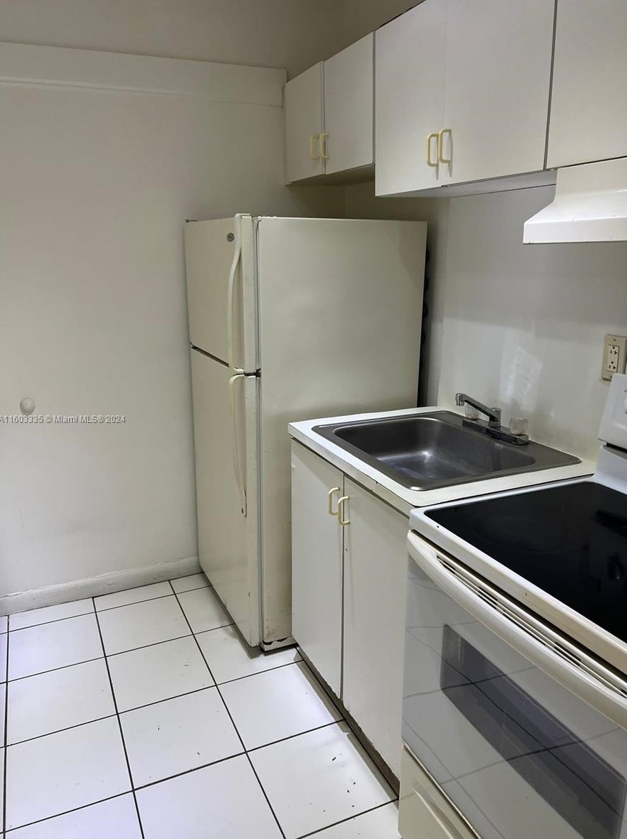 251 Nw 177th St #a-107, Miami, FL 33169
