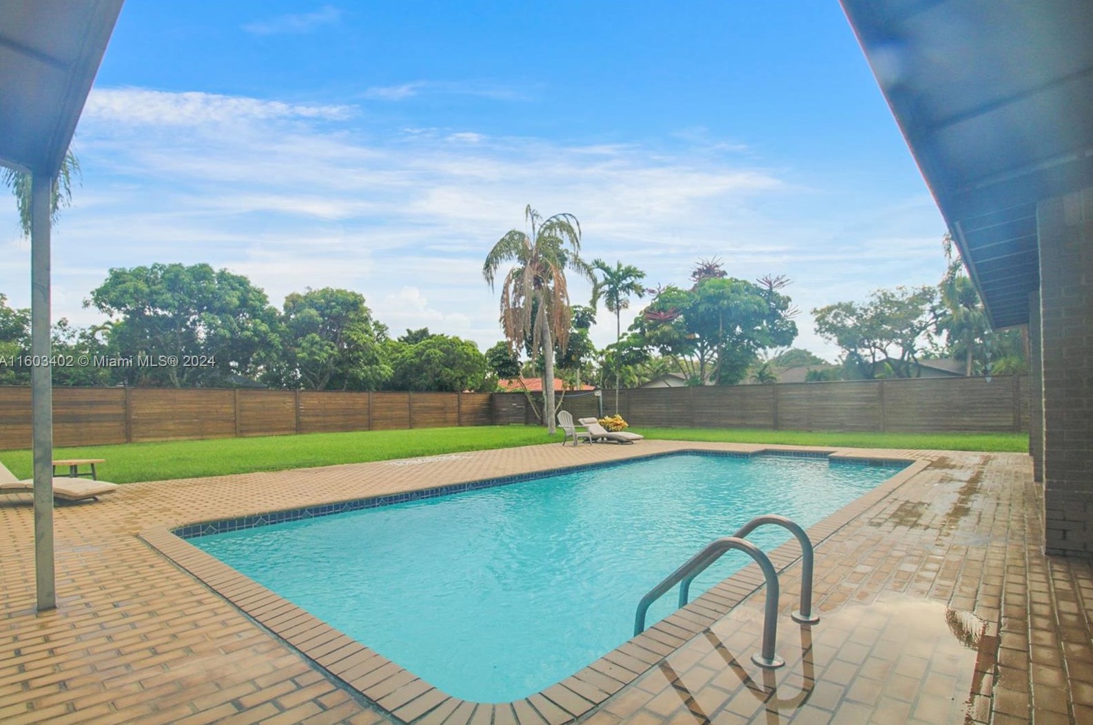 9864 124 Ter, Miami FL 33186-5497 exterior